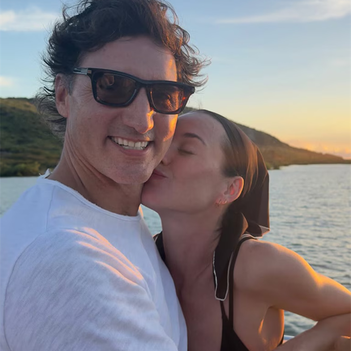 Katy Perry Shares New Pics of Holiday Celebrations With Justin Trudeau and Ex Orlando Bloom