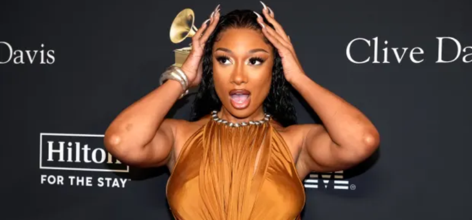 Two Notable Celebrities 'Snuck' Phones Into the Met Gala 1