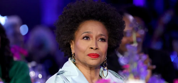 Jenifer Lewis Reveals She Suffered Dramatic Fall in the Serengeti 1