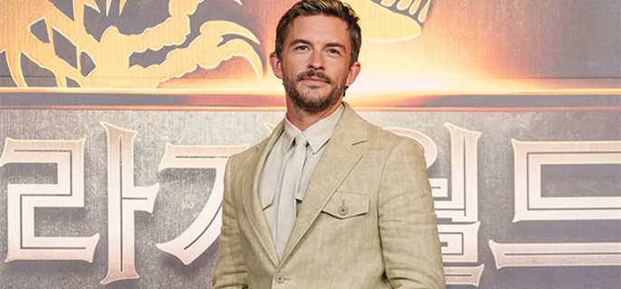 Jonathan Bailey Seemingly Reveals Relationship Status 1