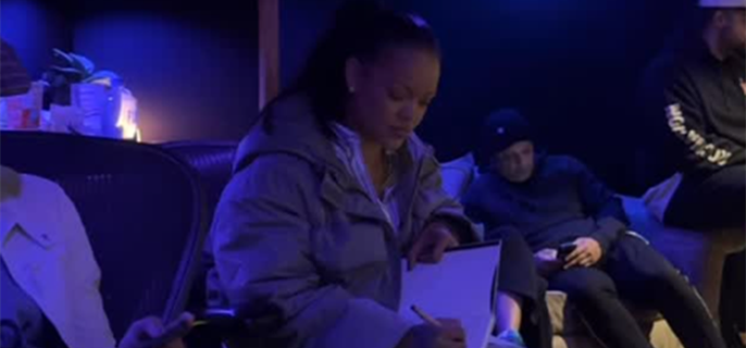 Rihanna Hints at New Music With a Glimpse of Her Back in the Studio 1