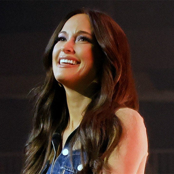 Kacey Musgraves curses at fan who ‘kind of ruined’ concert after grabbing her during Tampa show