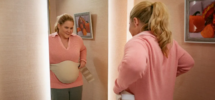 Amy Schumer Pretends to Be Expecting in Netflix’s ‘Kinda Pregnant’ Trailer 1