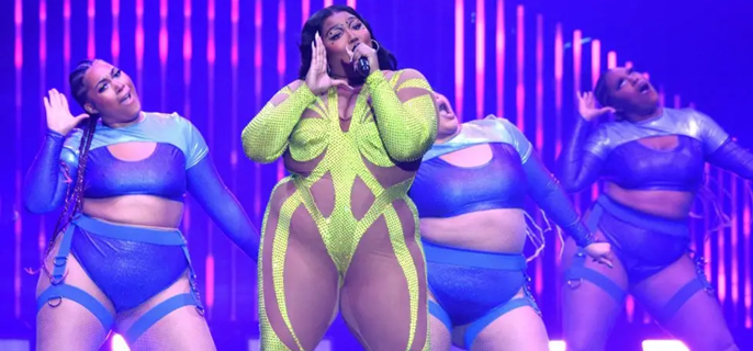 Lizzo celebrates as fat-shaming claims dismissed 1